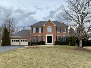 19507 Halmos Rd, Poolesville, MD 20837