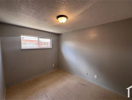 423 Dallas St NE #C — Photo 38