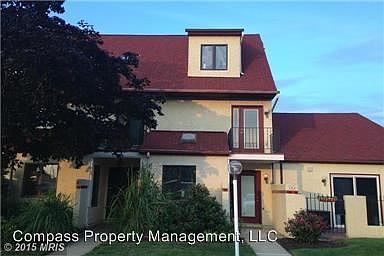 1st image of 10H Queen Elizabeth Ct