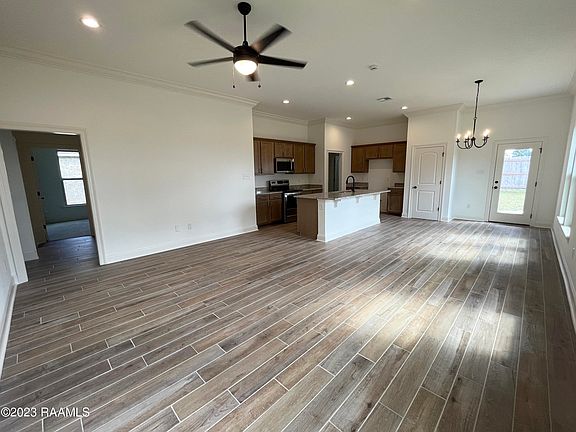 2nd image of 312 Ethereal St