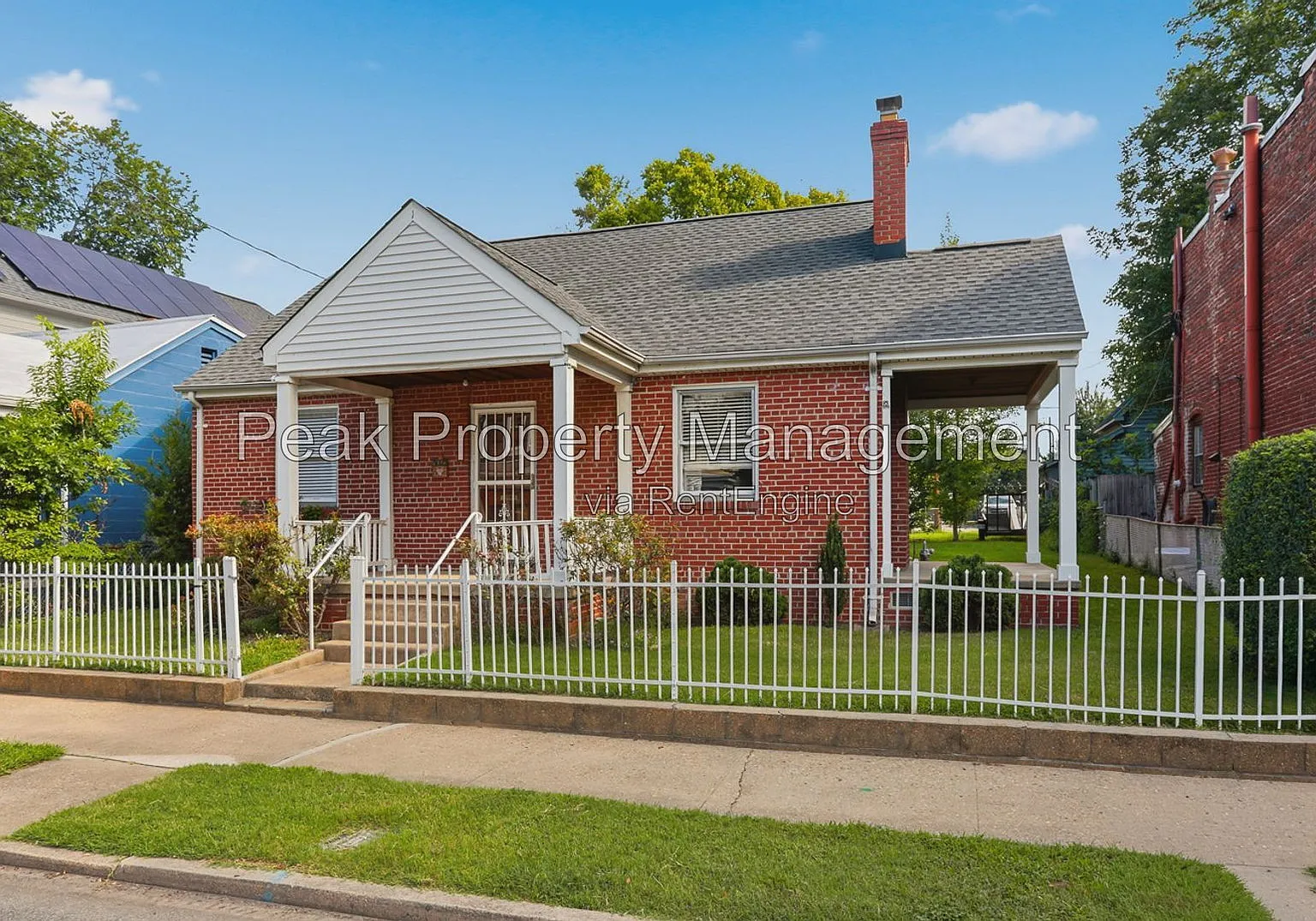 3 bed, 2.0 bath, 1357 sqft, $2,200 — Photo 2