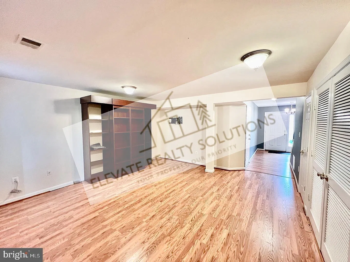 3 bed, 2.5 bath, 1795 sqft, $3,000 — Photo 4