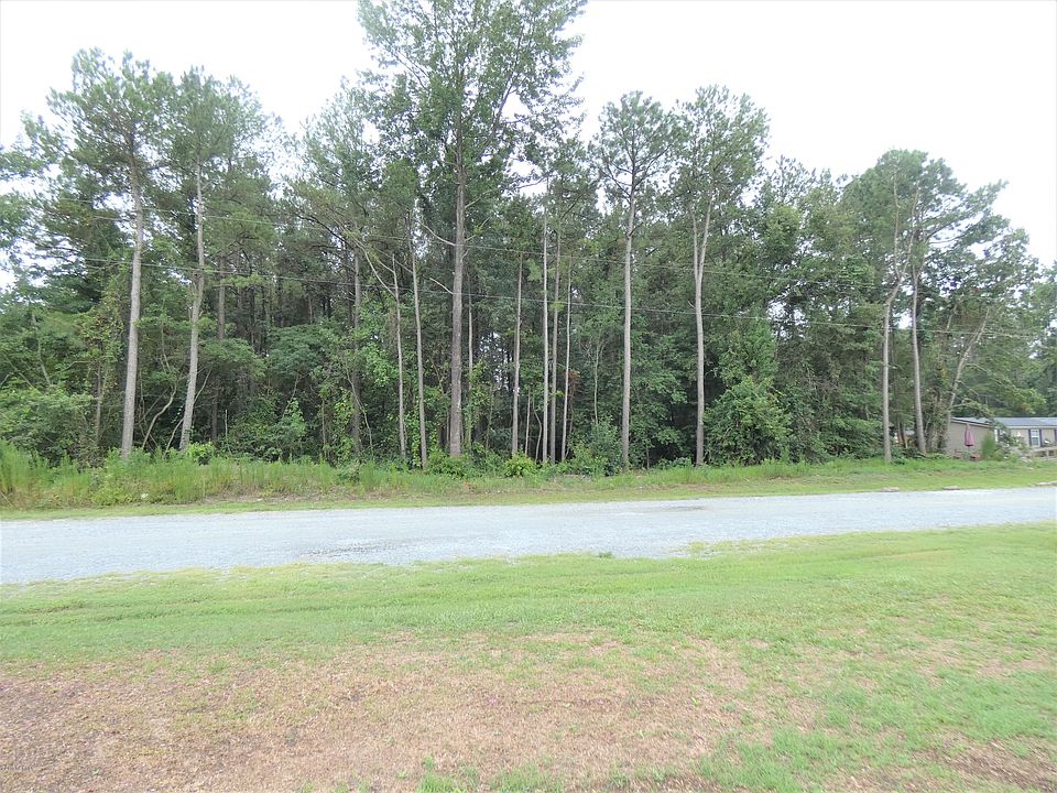 2nd image of 7a Water Oak Lane