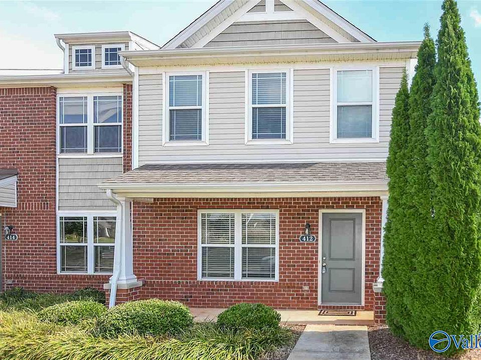 1st image of 412 Promenade Dr SW