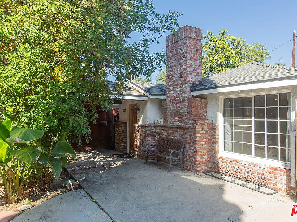 74 Pinecrest Dr