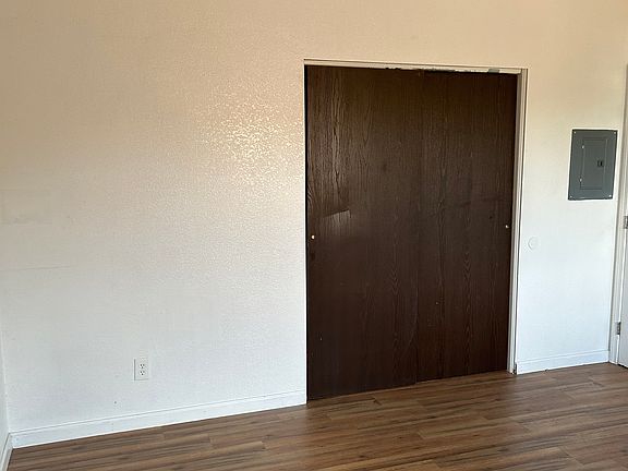 4th image of 130 W Poplar St APT 4