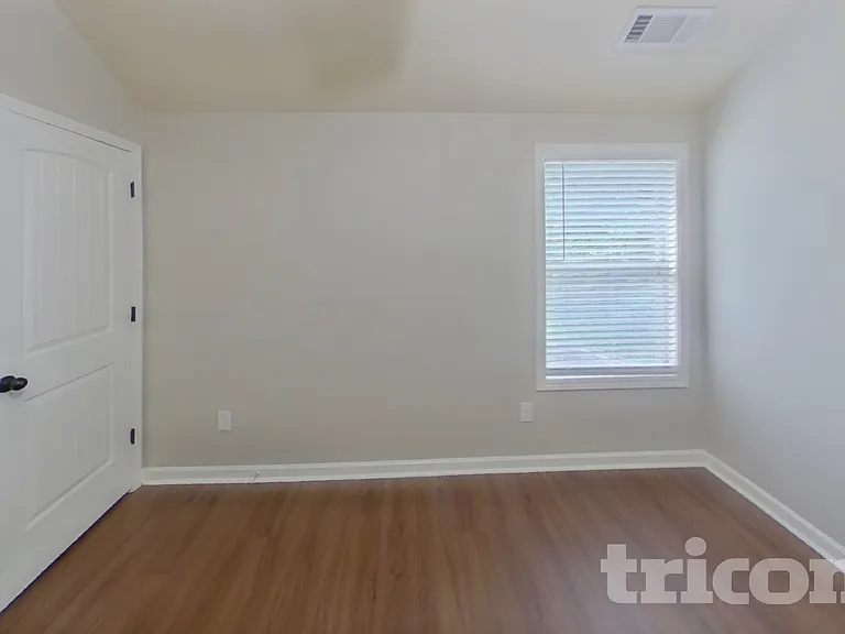217 Adeline Ln — Photo 10