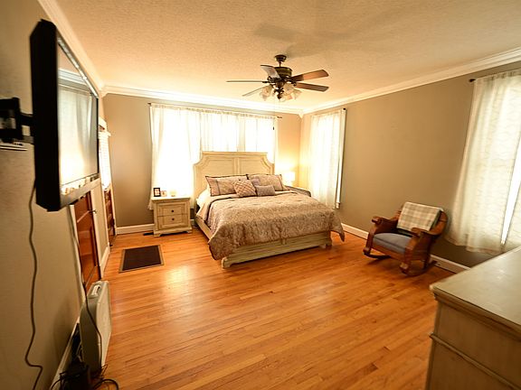 5th image of 508 W Tigrett St