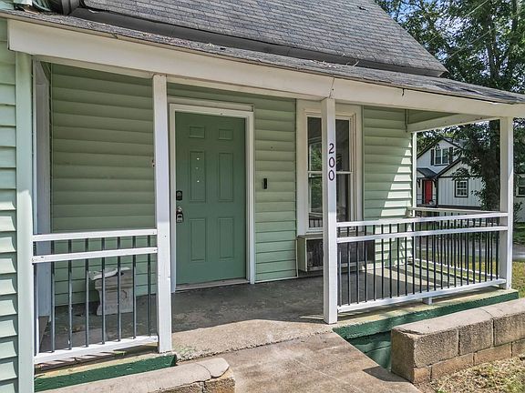 3rd image of 200 F St
