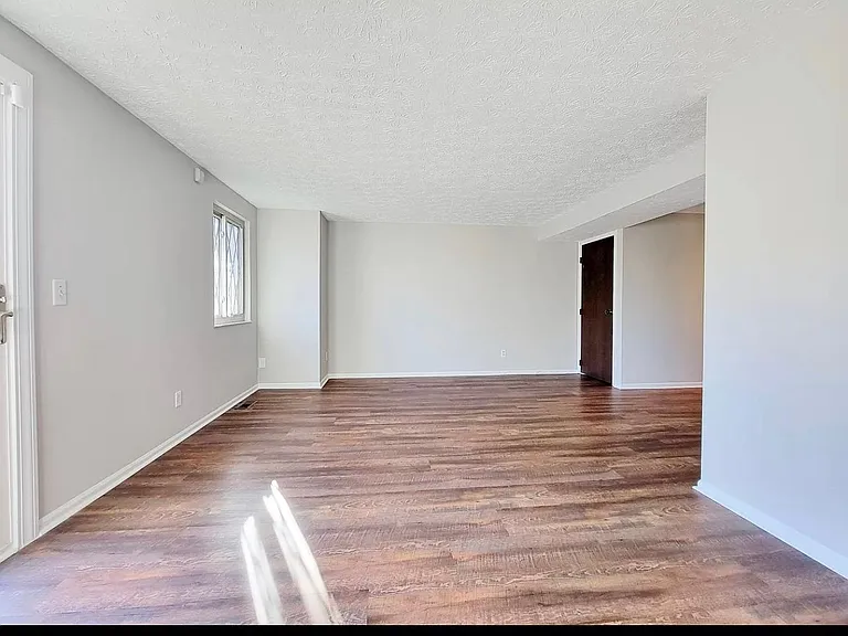 7519 Blackstone Ct — Photo 7