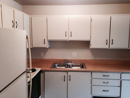 3rd image of 2531 S Parkcrest Dr APT 4
