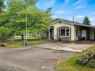 205 Olympia St E, Rainier, WA 98576