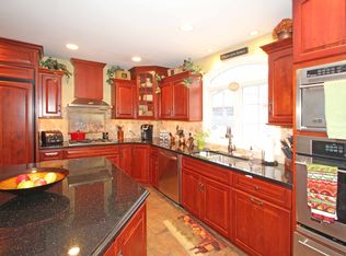 011 Cobb Rd, Mountain Lakes, NJ 07046