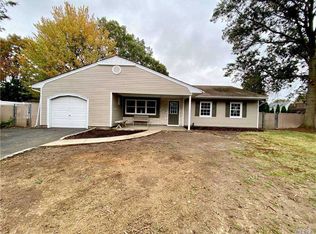 62 Rush St, Pt Jefferson Station, NY 11776