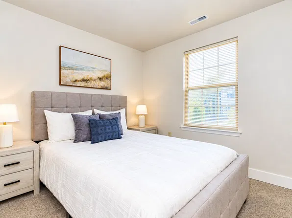 2107 Reamer Dr, Barrington, NJ