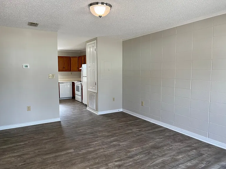 13270 Wisconsin St — Photo 10