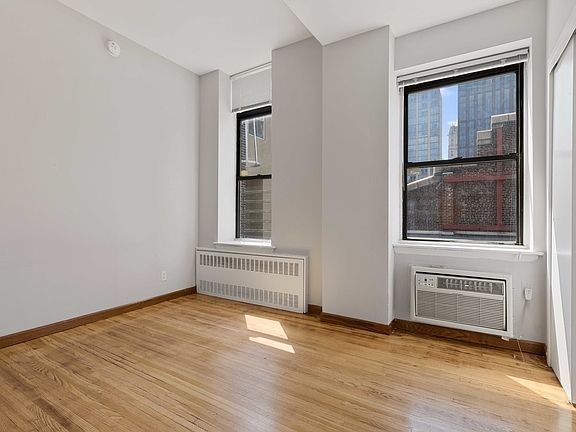 5th image of 31 E 31st St Penthouse Cc