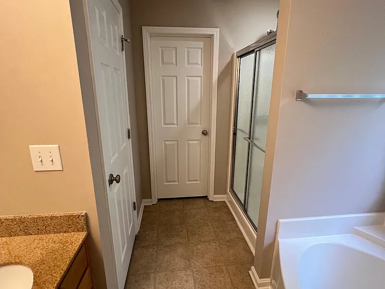 9702 Chetwood Ct — Photo 12