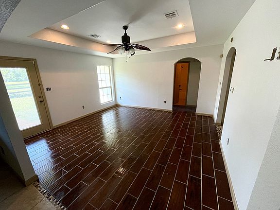 4th image of 5450 Emerald Dr