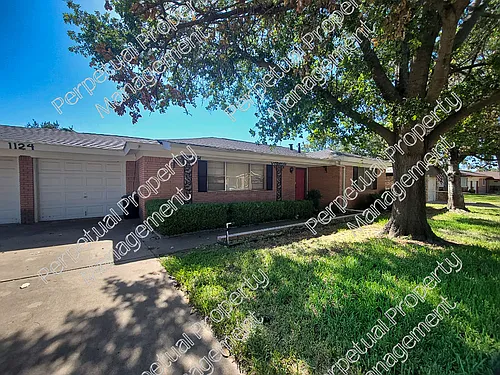 1124 Harrison Ln Photo 1