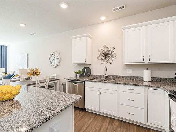 2nd image of 9569 Starview Dr
