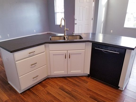 5th image of 5064 Boyd Dr