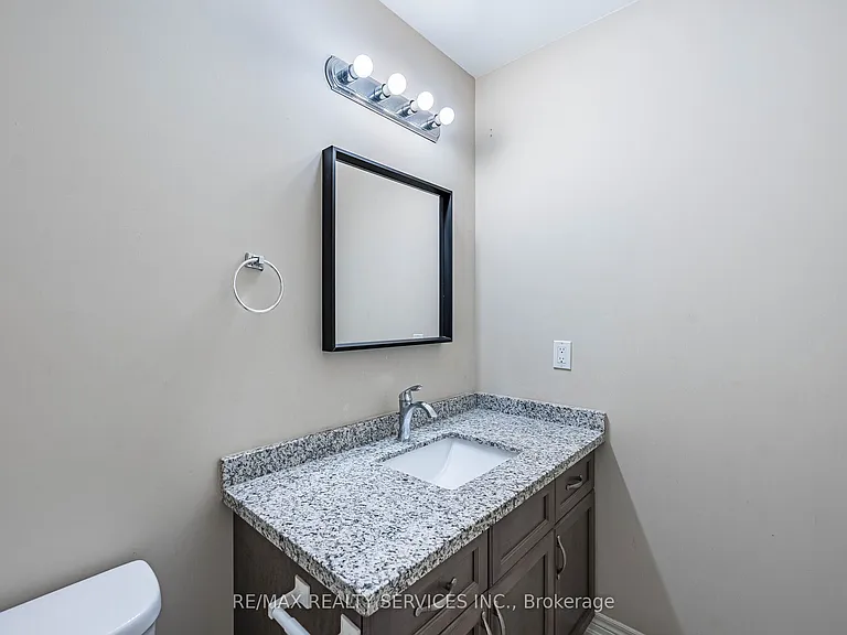43 Sonoma Valley Cres — Photo 32