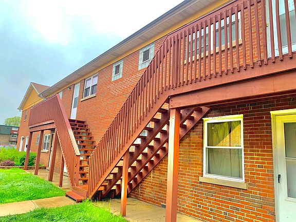 4th image of 410-440 W Palatine Rd #440-09