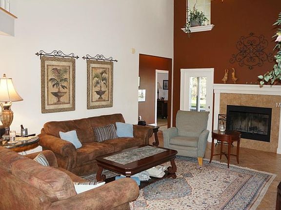 5th image of 6542 Crescent Lake Dr