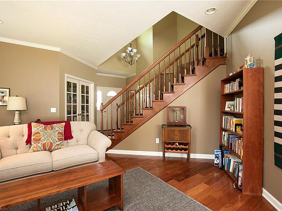 5th image of 123 Cypress St