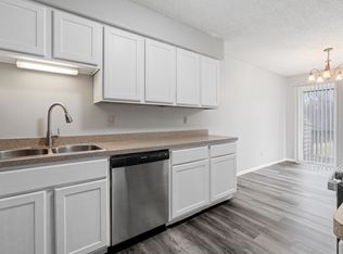 3601 Crossroad Ct #C3612, Saint Paul, MN 55123