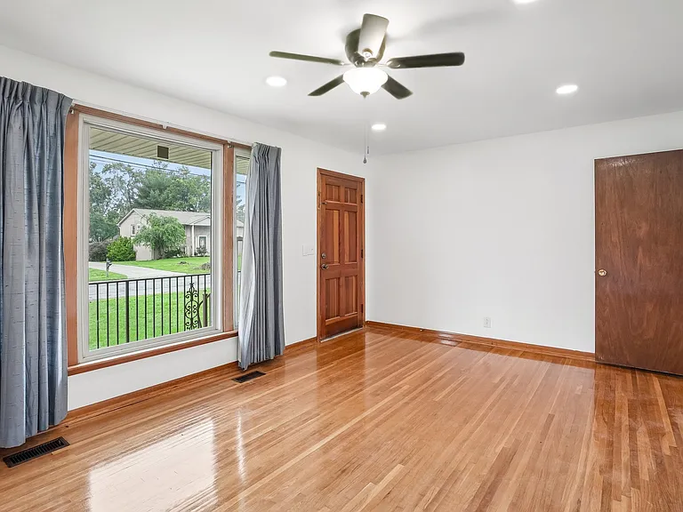6609 Beacon Ln — Photo 40