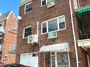 32-23 47th St #3, Astoria, NY 11103