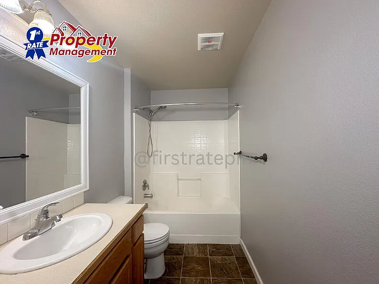 10154 W Garverdale Ln #201 — Photo 17