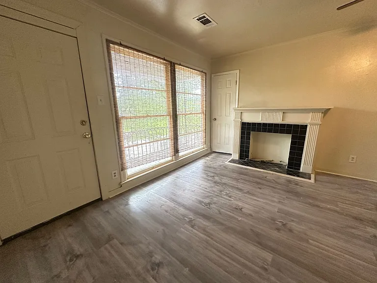 140 E Wilkinson St #142 — Photo 13