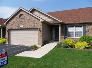 726 Dolores Ln, Sycamore, IL 60178