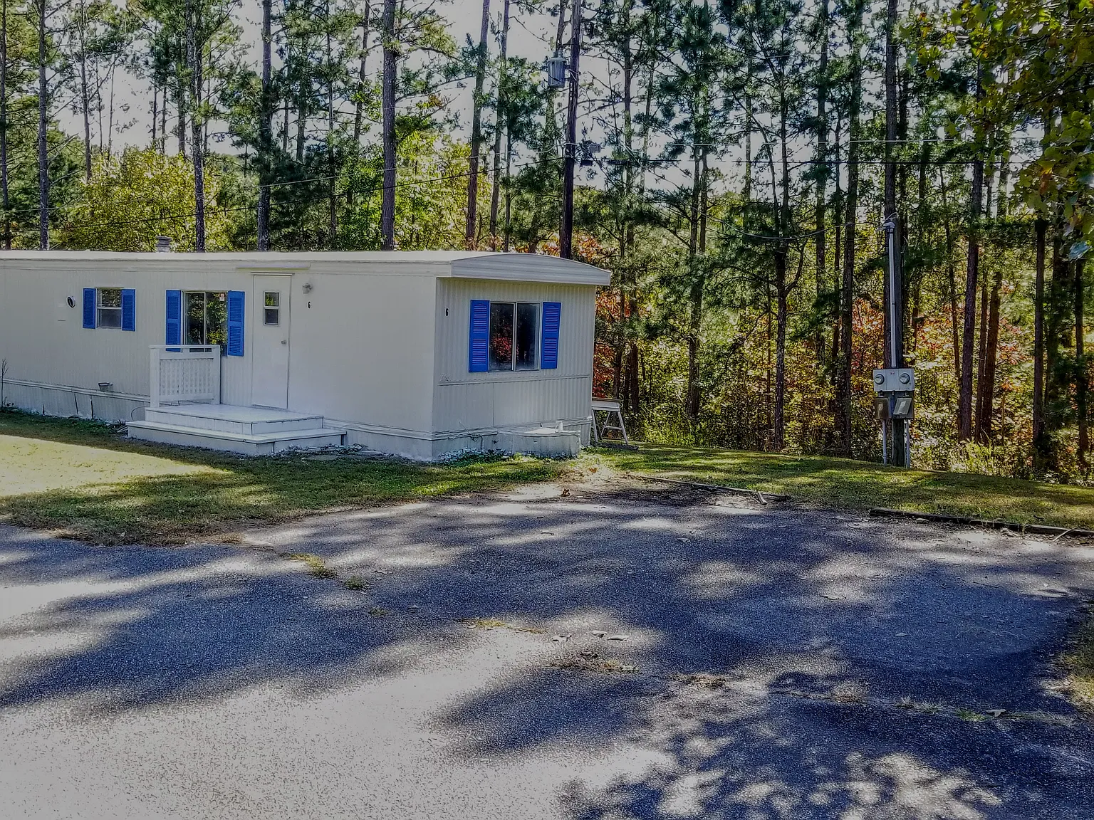 468 Center Rd SE — Photo 4