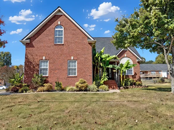 4001 Claude Dr, Smyrna, TN 37167
