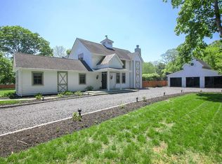 6 Moriches Ave, East Moriches, NY 11940