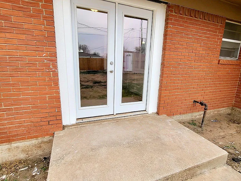3505 Houston Ave — Photo 46