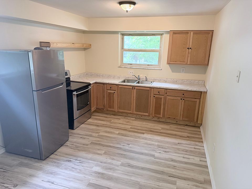 1st image of 2420 Ulrich Ave