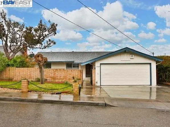2027 Nina Ct, Hayward, CA 94541