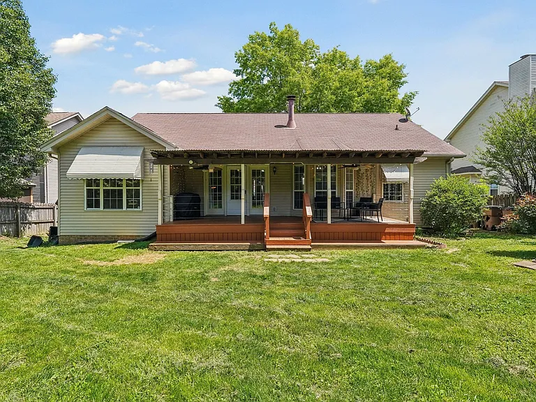 3529 Thornehill Dr — Photo 22