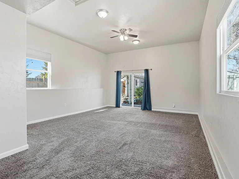 1328 W Gordon Ave — Photo 7