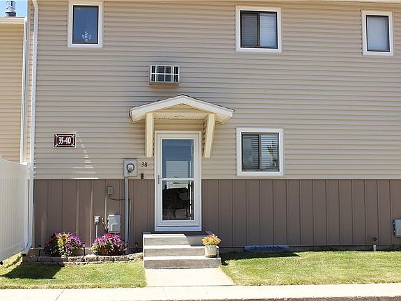 2nd image of 3285 Canyon Dr Unit 38