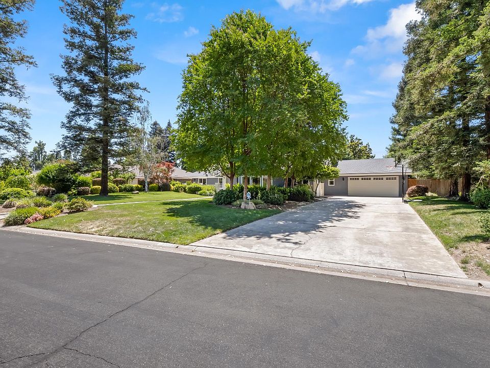 1st image of 3213 W La Costa Ave