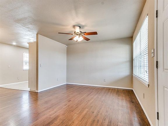 4th image of 4444 Woodedge Dr