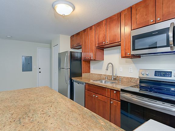 3rd image of 1520 NE 143rd St #1518