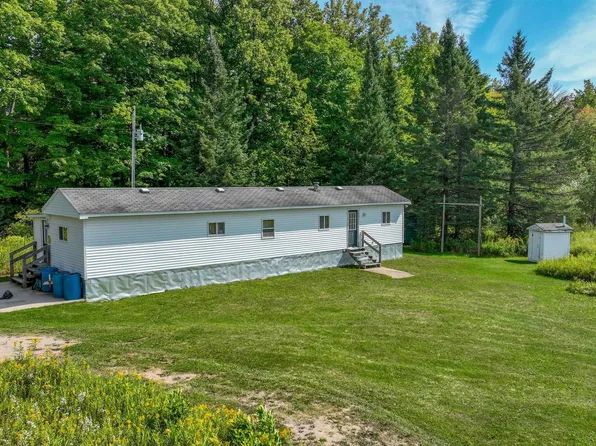 4889 E Maple Ridge 37th Rd, Rapid River, MI 49880