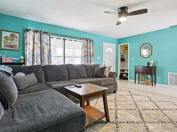 3rd image of 893 Kimball Dr